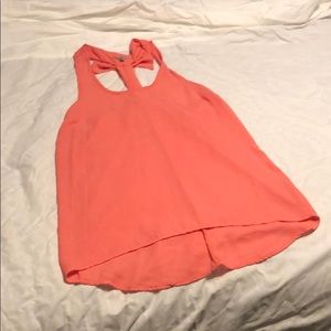 Coral tank with bows